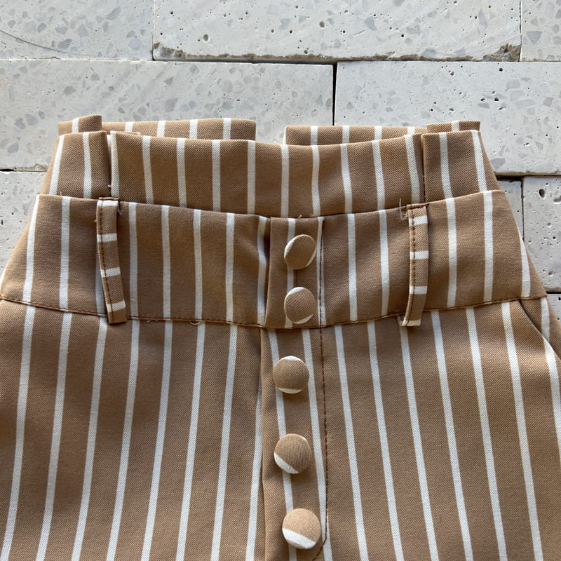 Short Cotton Listrado Es Encapados Nude Dondoca Moda Feminina