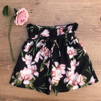 SHORT CREPE FLORAL PRETO