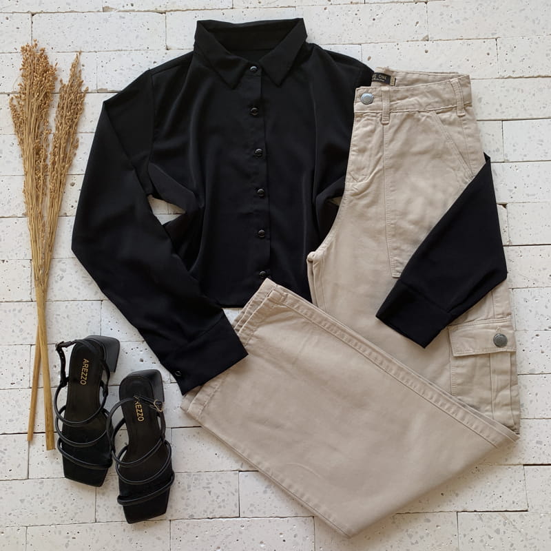 CAMISA LISA BÁSIC PRETO