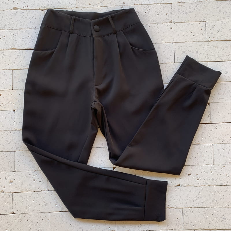 Calça Alfaiataria Slim Luxo Preta Dondoca Moda Feminina Calça Alfaiataria Slim Luxo Preta Dondoca Moda Feminina