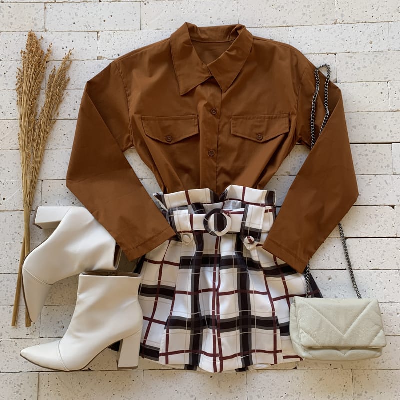 CAMISA TRICOLINE COM BOLSO LUXO MARROM