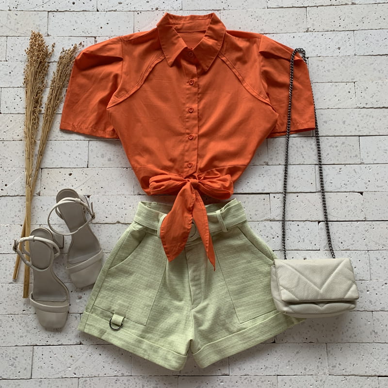 CAMISA TRICOLINE PREGAS E NÓZINHO LARANJA