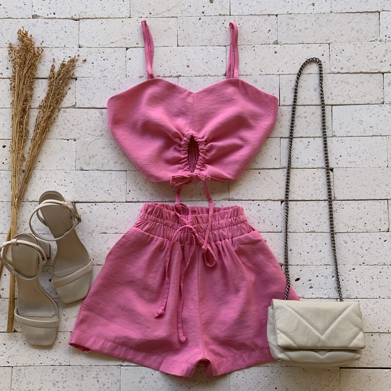 conjunto cropped com amarraÇÃo e short clochard rosa dondoca moda feminina