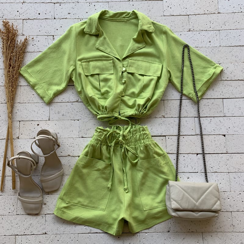 conjunto linho camisa cropped e short clochard verde limÃo dondoca moda