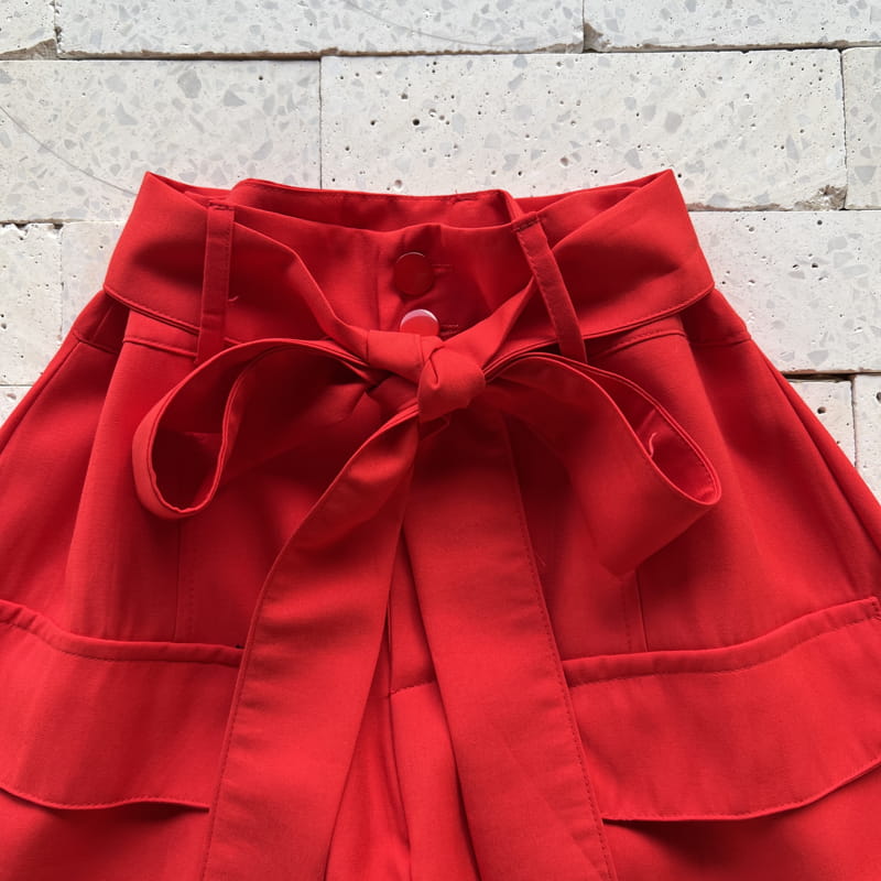 Short Saia Com Cinto Detalhe Bolsos Luxo Vermelho Dondoca Moda Feminina